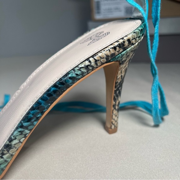 Victoria’s Secret Blue Turquoise Snake Skin Print Tie Ankle Sandals Heels 8.5 - Picture 8 of 16